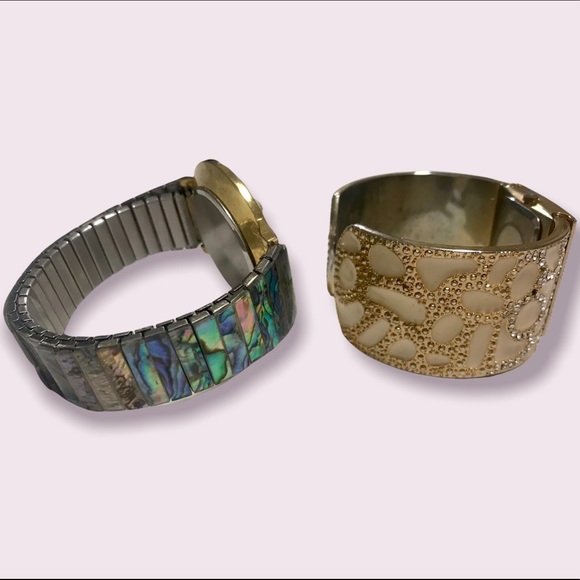 🌟SALE 2/$10.00‼️ Women’s Accessories set of 2 Watches - Picture 4 of 5